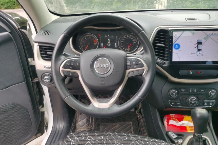Used Jeep Cherokee 2017 2.4L Leading Edition Steering Wheel
