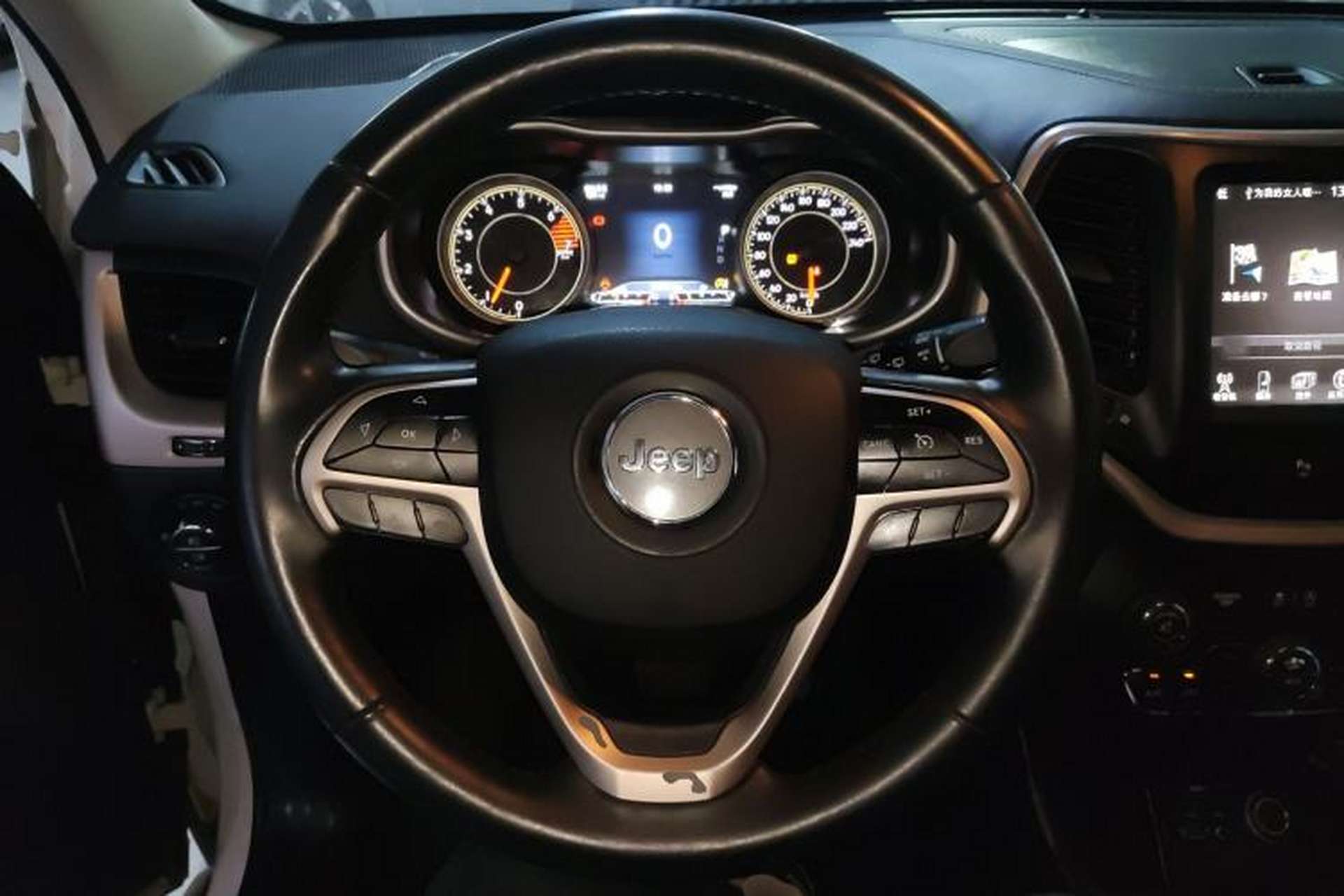 Used Jeep Cherokee 2017 2.4L Leading Smart Edition Steering Wheel
