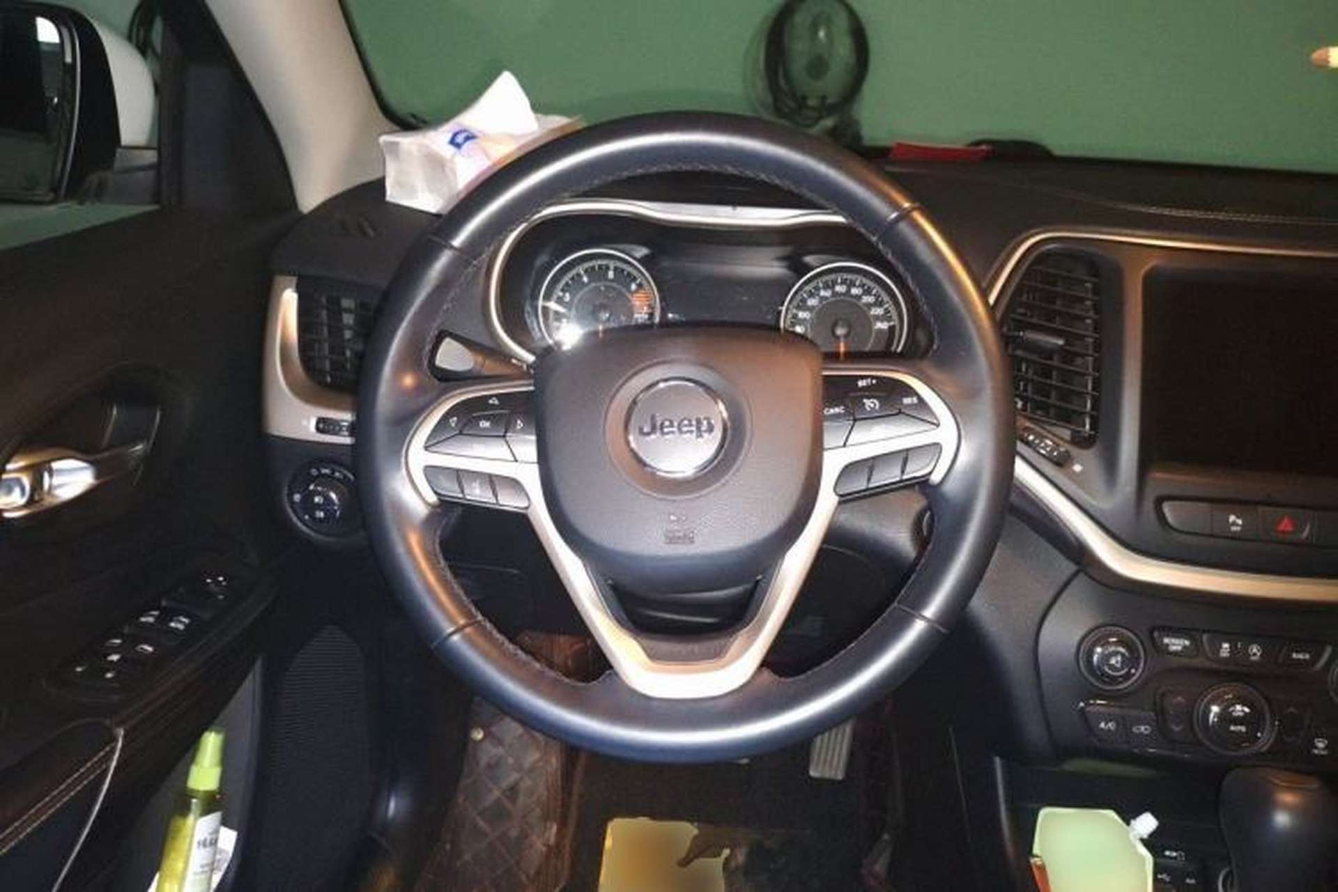 Used Jeep Cherokee 2017 2.0L Superior Edition Steering Wheel