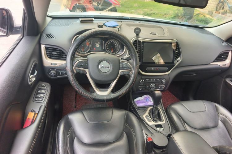 Used Jeep Cherokee 2017 2.4L Leading Edition Steering Wheel