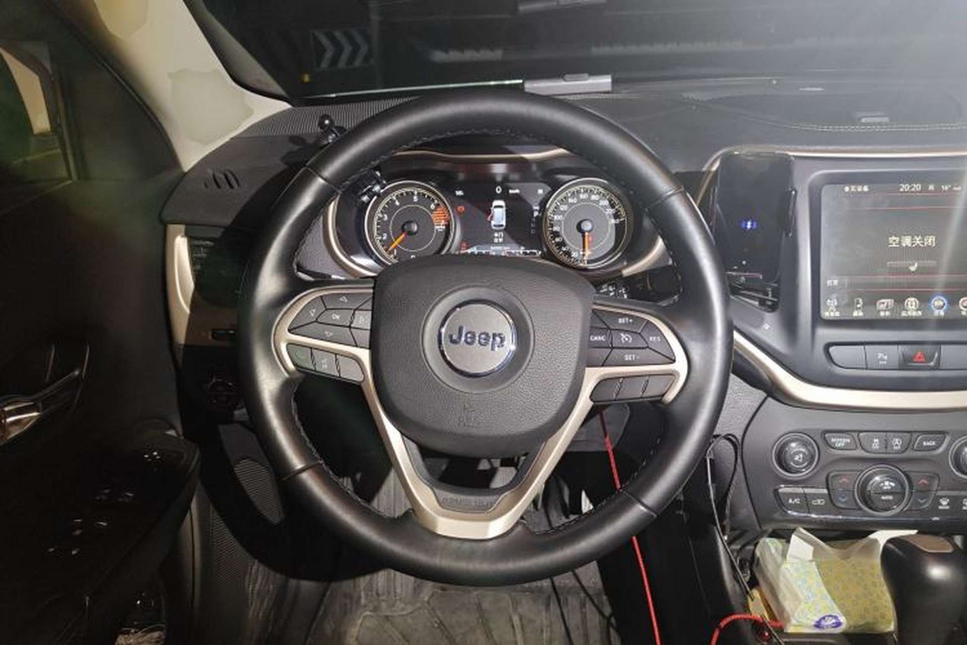 Used Jeep Cherokee 2017 2.0L Superior Edition Steering Wheel