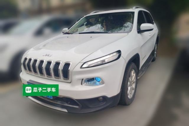 Used Jeep Cherokee 2017 2.0L Superior Edition
