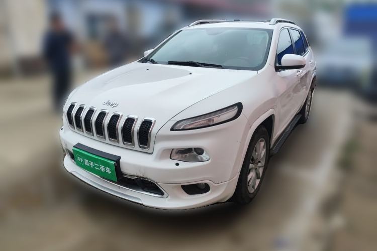 Used Jeep Cherokee 2017 2.4L Professional Smart Edition Guazi used car, China used car export, Used car for sale, Used  cars, Cheapest cars for sale