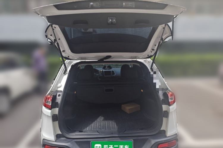 Used Jeep Cherokee 2017 2.0L Superior Edition Trunk