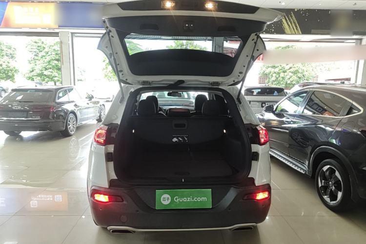 Used Jeep Cherokee 2017 2.4L Leading Smart Edition Trunk