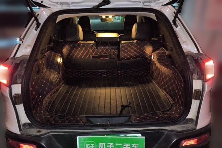 Used Jeep Cherokee 2017 2.0L Superior Edition Trunk