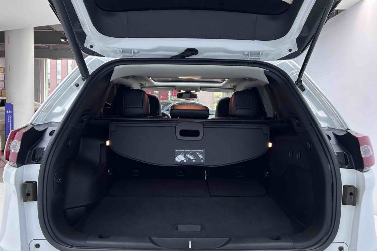 Used Jeep Cherokee 2017 2.4L Superior Edition Trunk