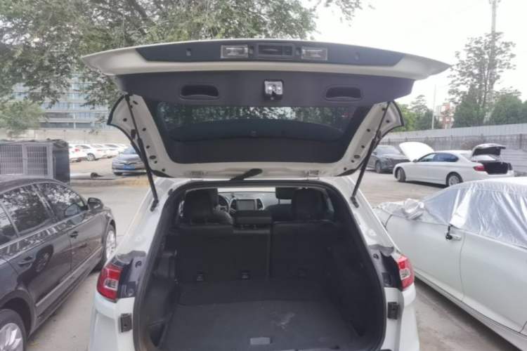Used Jeep Cherokee 2017 2.0L Superior Edition Trunk