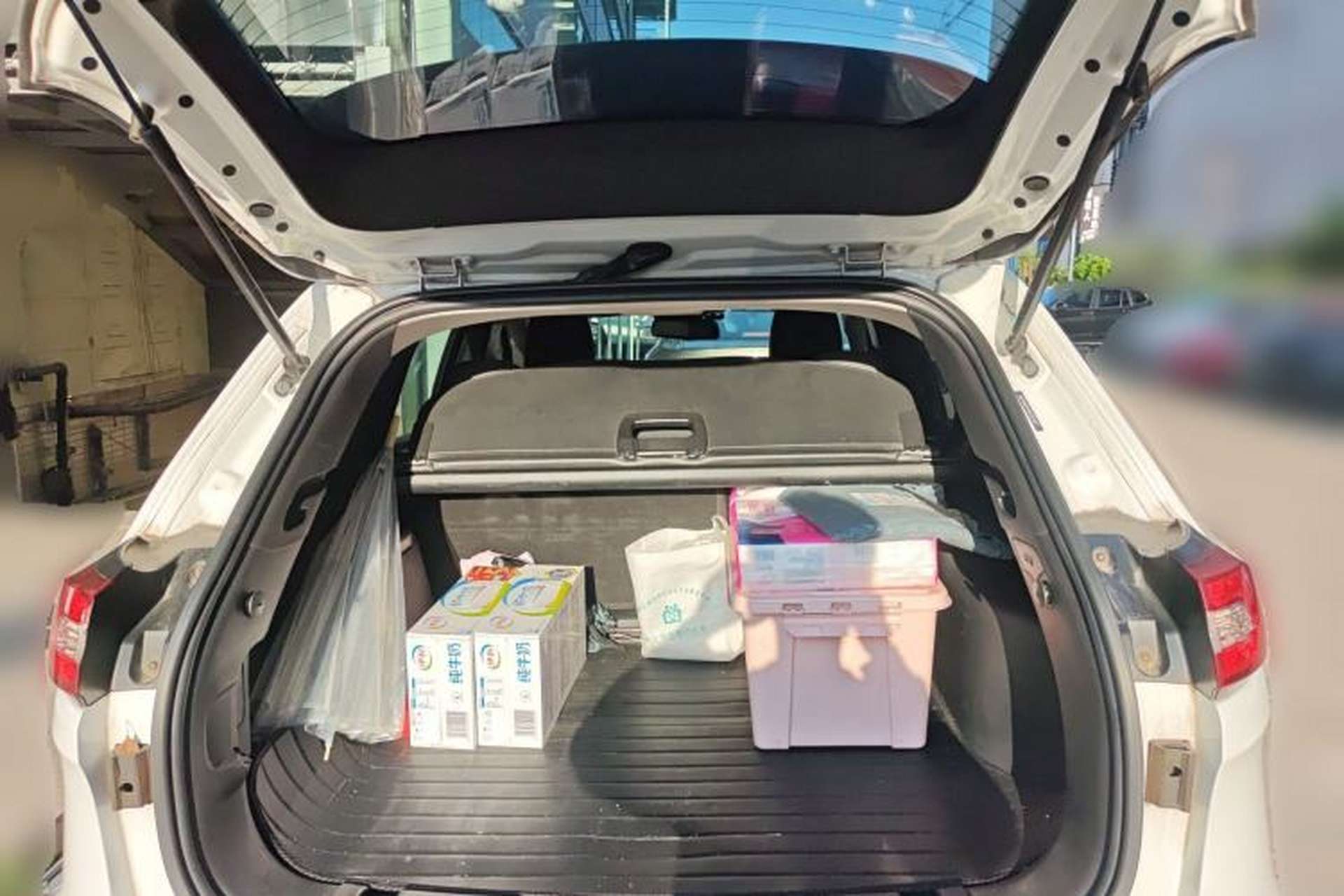 Used Jeep Cherokee 2017 2.0L Superior Edition Trunk