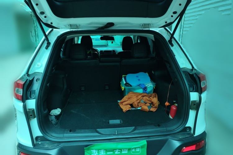 Used Jeep Cherokee 2017 2.4L Leading Smart Edition Trunk