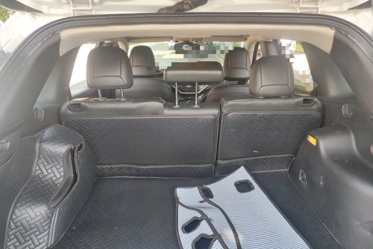 Used Jeep Cherokee 2017 2.0L Superior Edition Trunk