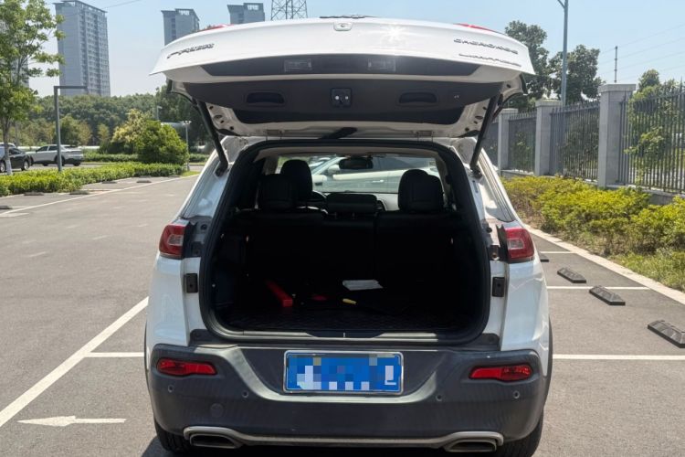 Used Jeep Cherokee 2017 2.4L Leading Smart Edition Trunk