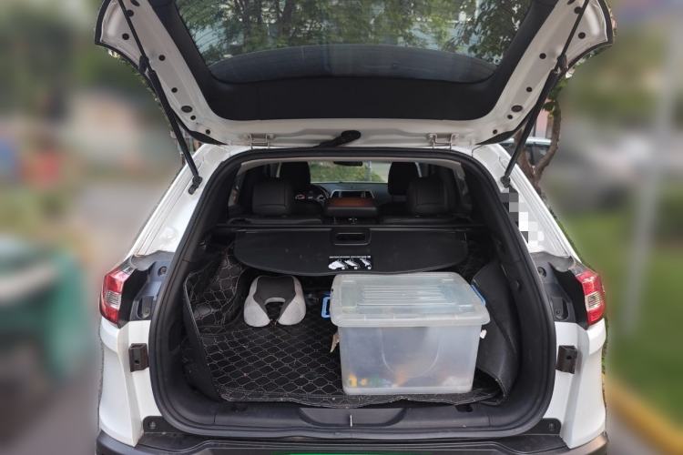 Used Jeep Cherokee 2017 2.4L Leading Smart Edition Trunk