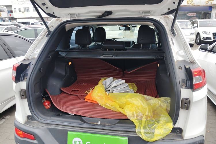 Used Jeep Cherokee 2017 2.0L Superior Edition Trunk