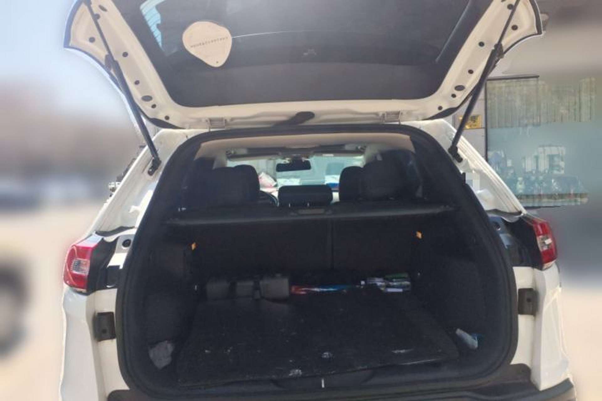 Used Jeep Cherokee 2017 2.0L Superior Edition Trunk