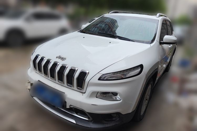 Used Jeep Cherokee 2017 2.0L Superior Edition Guazi used car, China used car export, Used car for sale, Used  cars, Cheapest cars for sale
