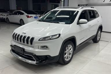 Used Jeep Cherokee 2017 2.0L Superior Edition