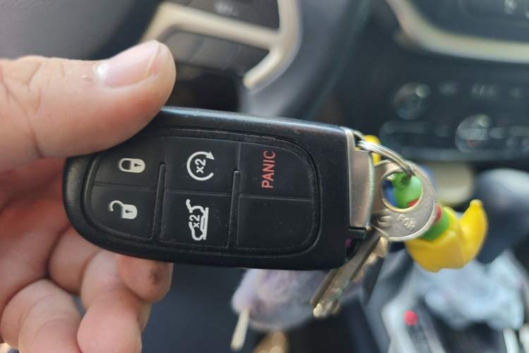 Used Jeep Cherokee 2017 2.0L Superior Edition Vehicle Key