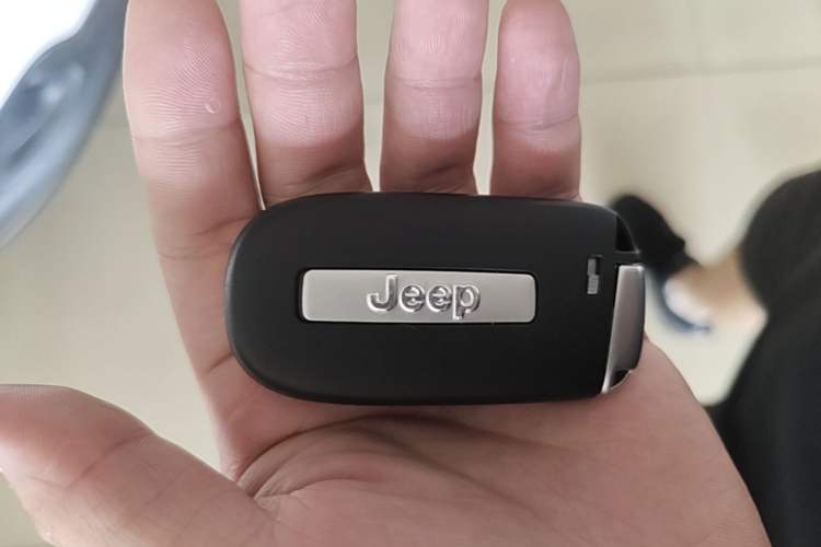 Used Jeep Cherokee 2017 2.4L Leading Smart Edition Vehicle Key