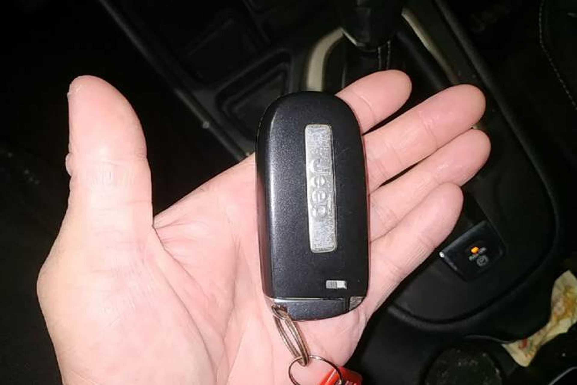 Used Jeep Cherokee 2017 2.0L Superior Edition Vehicle Key