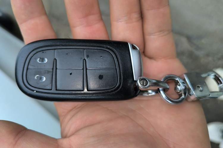 Used Jeep Cherokee 2017 2.0L Superior Edition Vehicle Key