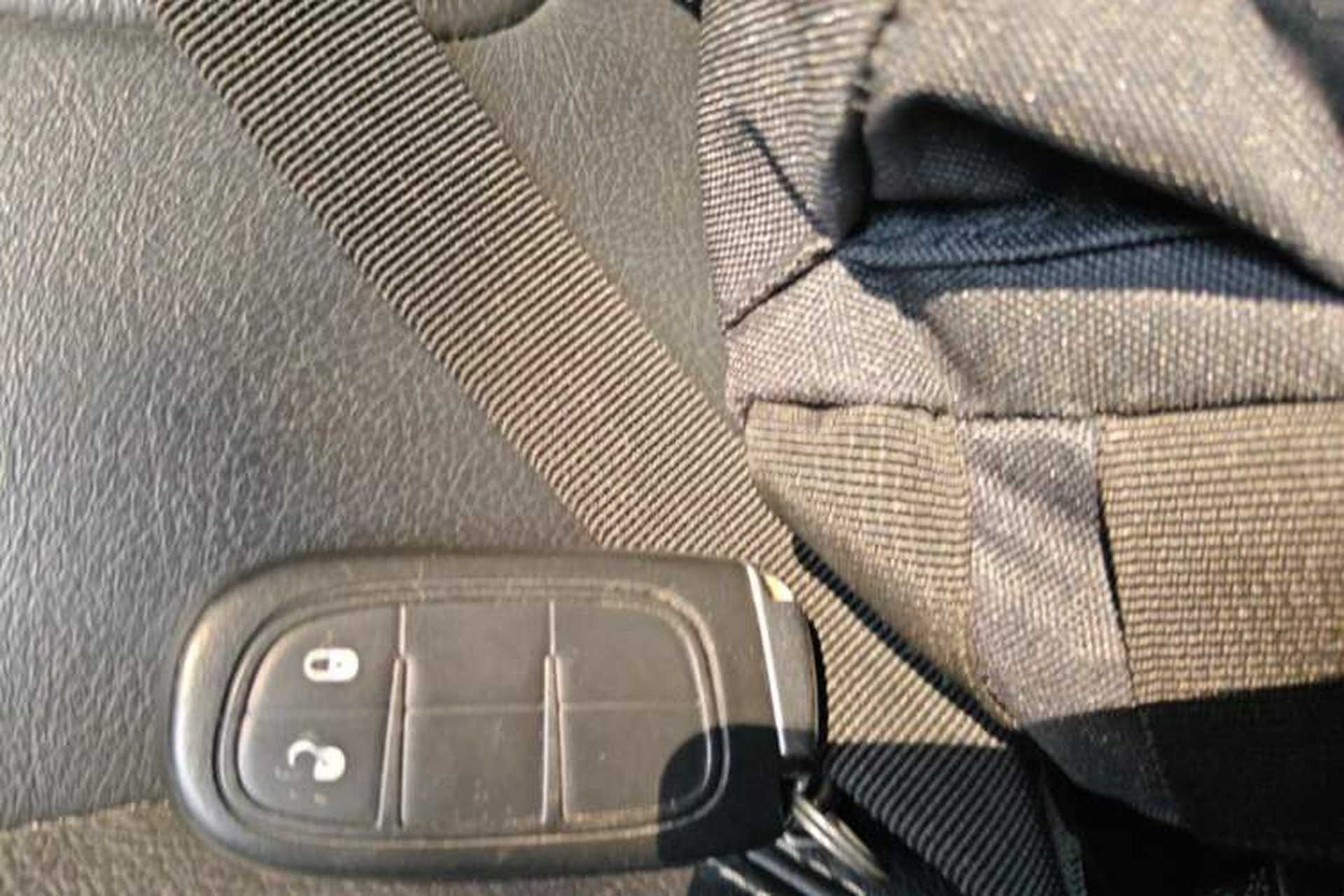 Used Jeep Cherokee 2017 2.0L Superior Edition Vehicle Key