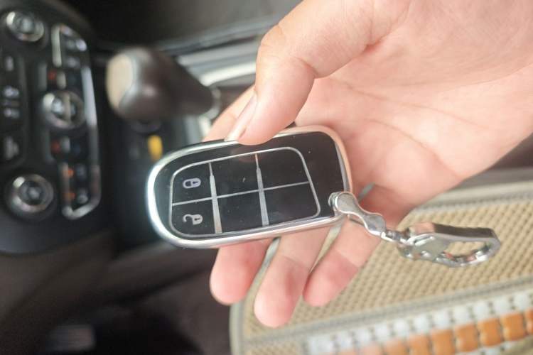 Used Jeep Cherokee 2017 2.0L Superior Edition Vehicle Key