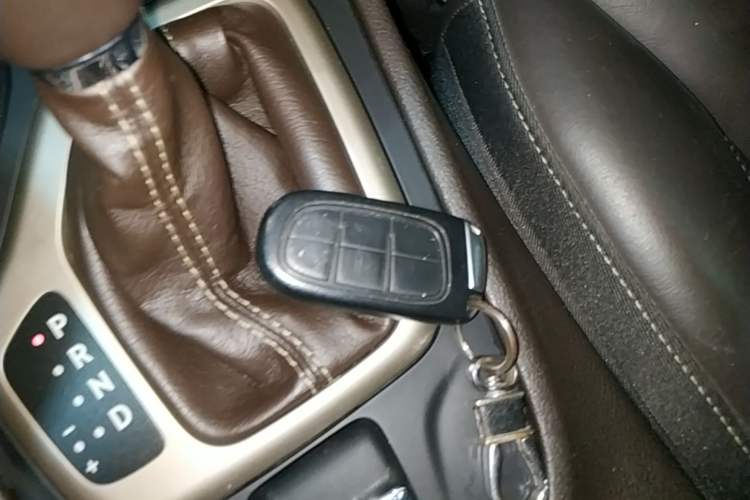 Used Jeep Cherokee 2017 2.4L Professional Smart Edition Vehicle Key