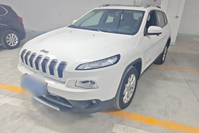 Used Jeep Cherokee 2017 2.0L Superior Edition