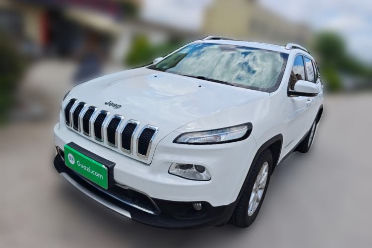 Used Jeep Cherokee 2017 2.0L Superior Edition Guazi used car, China used car export, Used car for sale, Used  cars, Cheapest cars for sale