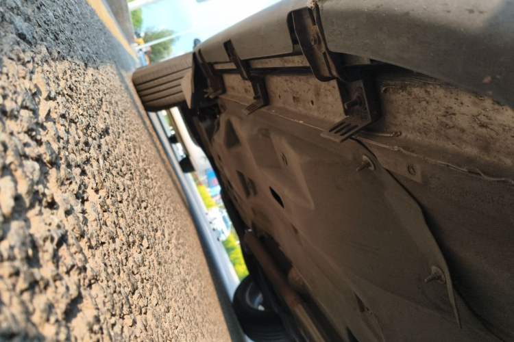 Used Jeep Cherokee 2017 2.4L Professional Smart Edition Chassis Front Right