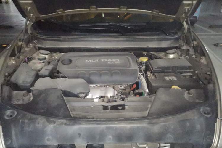 Used Jeep Cherokee 2017 2.4L Professional Smart Edition Engine Bay