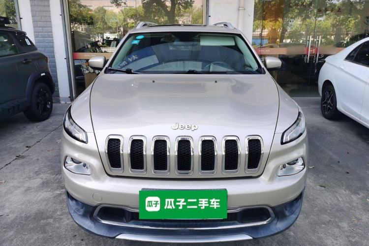 Used Jeep Cherokee 2017 2.4L Leading Smart Edition Front