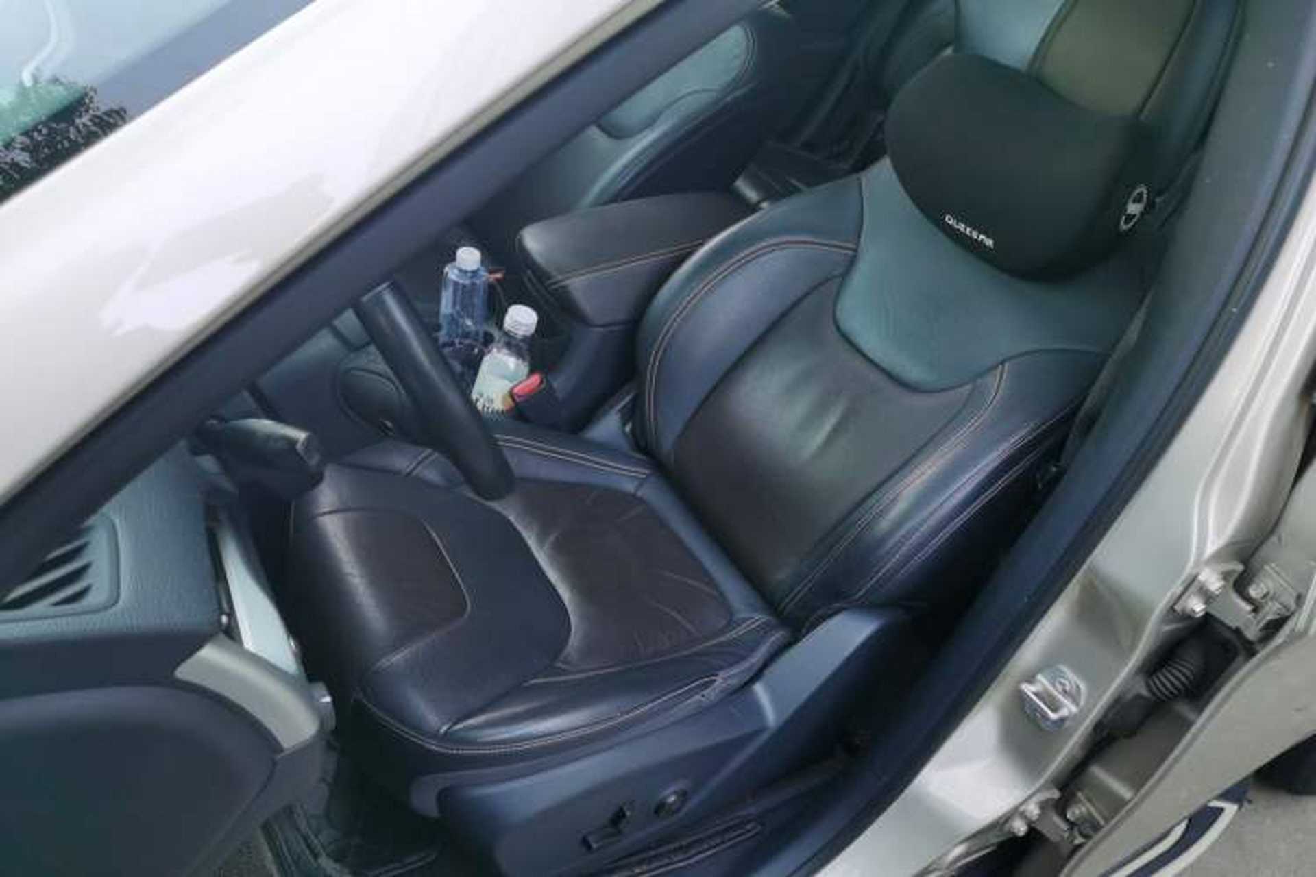 Used Jeep Cherokee 2017 2.4L Leading Smart Edition Left Front Seat