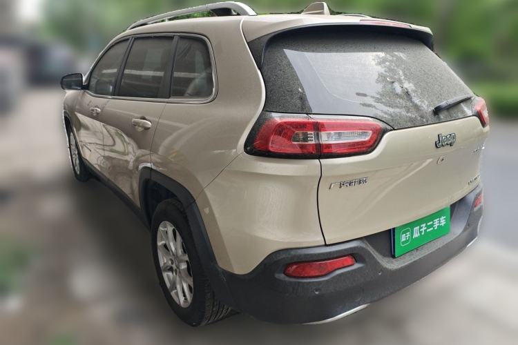 Used Jeep Cherokee 2017 2.0L Superior Edition Rear Left 45 Deg