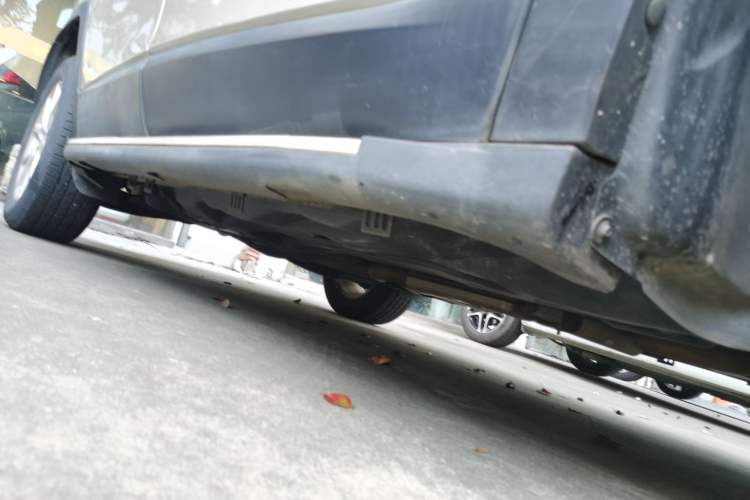 Used Jeep Cherokee 2017 2.4L Leading Smart Edition Right Side Sill