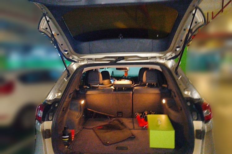 Used Jeep Cherokee 2017 2.0L Superior Edition Trunk