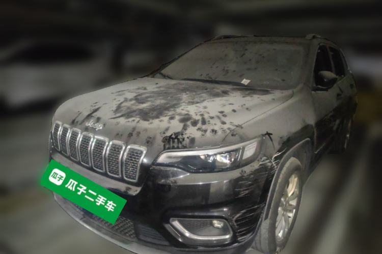 Used Jeep Cherokee 2019 2.0T Two-Wheel Drive Smart Enjoyment Version China VI Guazi used car, China used car export, Used car for sale, Used cars, Cheapest cars for sale