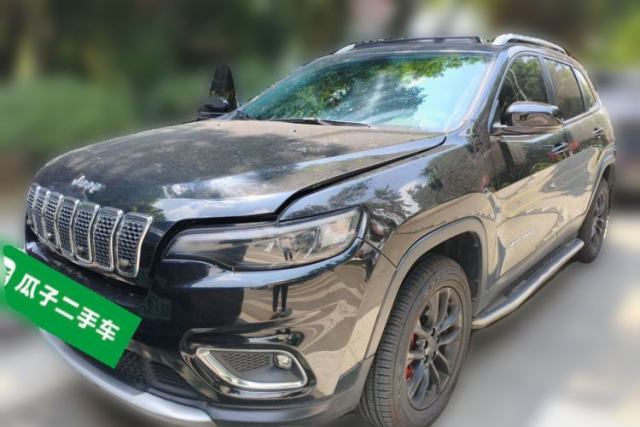 Used Jeep Cherokee 2019 2.0T Four-Wheel Drive Explorer Edition China VI Emission Standard