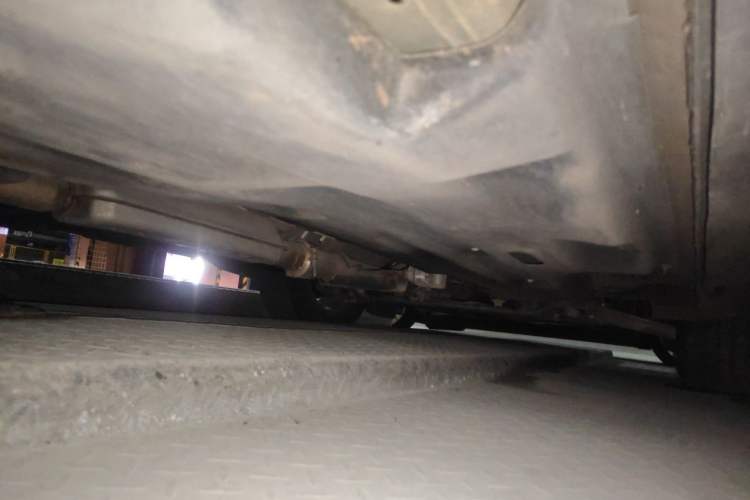 Used Jeep Cherokee 2019 2.0T Two-Wheel Drive Smart Enjoyment Version China VI Chassis Front Left