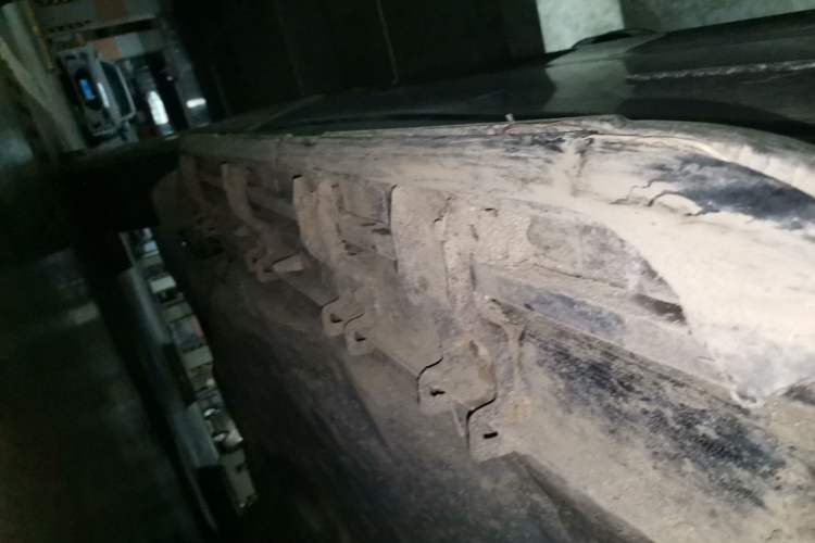 Used Jeep Cherokee 2019 2.0T Four-Wheel Drive Explorer Edition China V Chassis Front Right