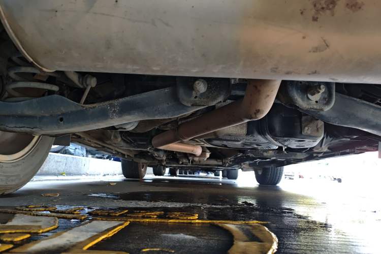 Used Jeep Cherokee 2019 2.0L 2WD Premium Edition China VI Chassis Rear