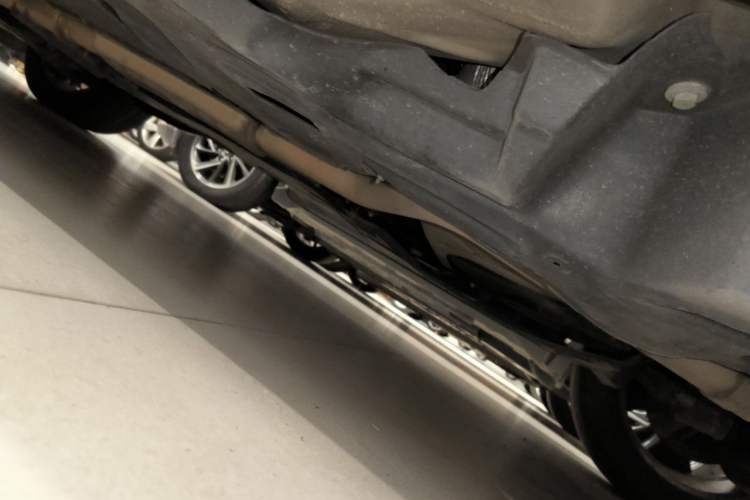 Used Jeep Cherokee 2019 2.0T 2WD Enjoyment Edition China V Chassis Rear Left