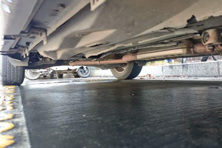 Used Jeep Cherokee 2019 2.0L 2WD Premium Edition China VI Chassis Rear Right