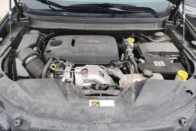 Used Jeep Cherokee 2019 2.0T 2WD Enjoyment Edition China V Engine Bay