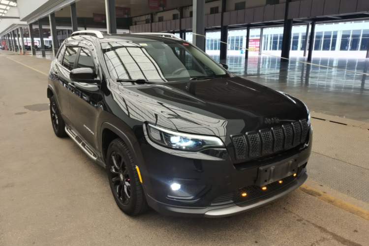 Used Jeep Cherokee 2019 2.0T Two-Wheel Drive Smart Enjoyment Version China V Exterior 1