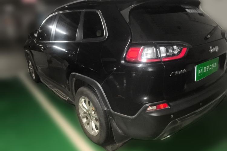 Used Jeep Cherokee 2019 2.0T Two-Wheel Drive Smart Enjoyment Version China V Exterior 3