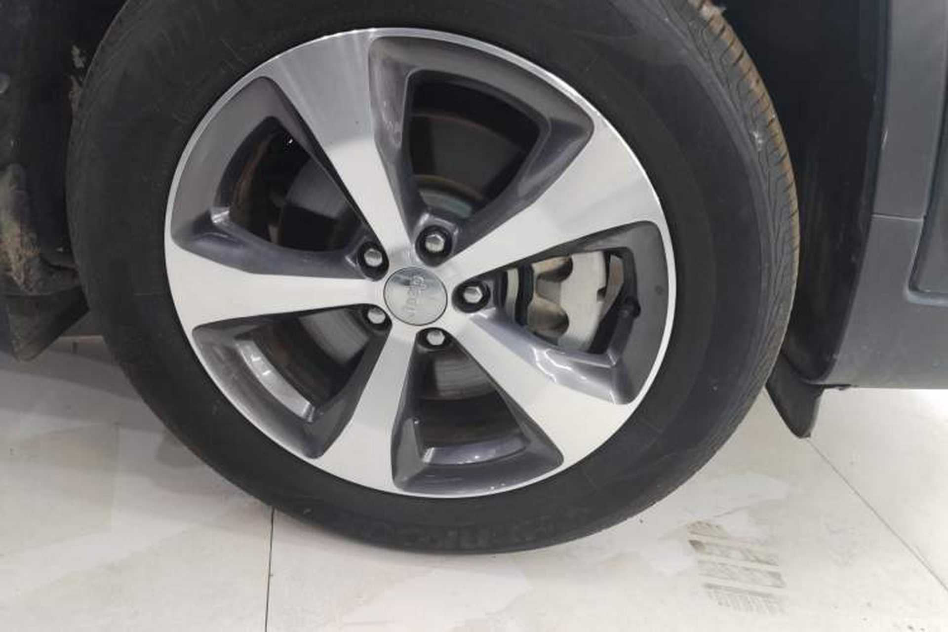 Used Jeep Cherokee 2019 2.0T Four-Wheel Drive Exploration Edition + Autonomous Driving Smart Package China V Exterior 3