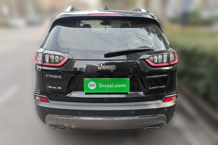 Used Jeep Cherokee 2019 2.0T Four-Wheel Drive Explorer Edition China V Exterior 4