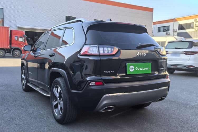 Used Jeep Cherokee 2019 2.0T Four-Wheel Drive Explorer Edition China VI Emission Standard Exterior 4